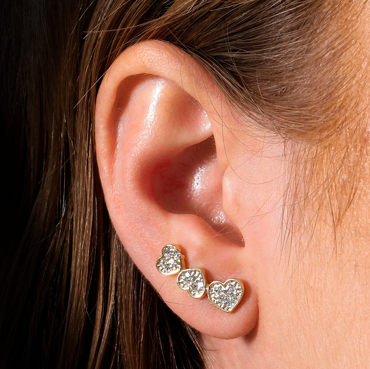 Brinco Dourado Ear Cuff de Coração com Zircônia - Galeria